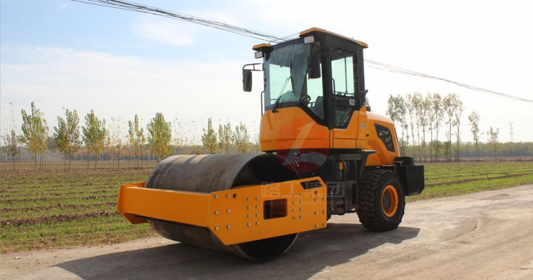 新葡萄8883AMG集团关于小型压路机的详细先容